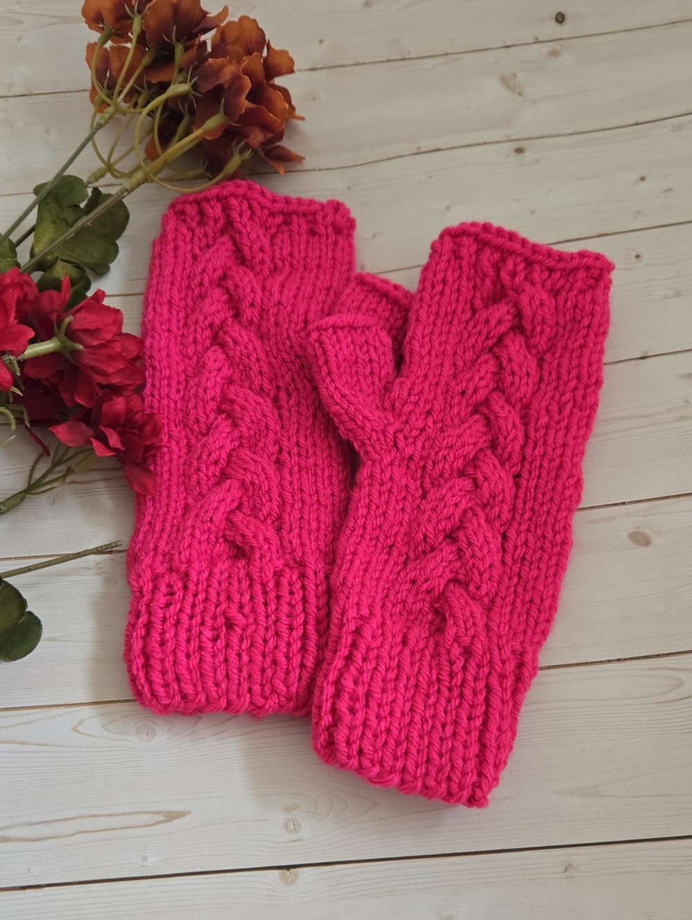 *** Brand New Handmade Handknit Chunky Cable Knit Fingerless Mitts in Hot Pink